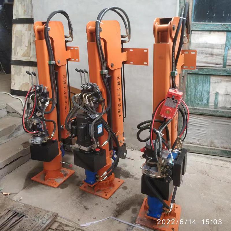 花莲市重汽蓝牌随车吊 3.2吨 国六动力强 液压驱动 农用自卸起重机